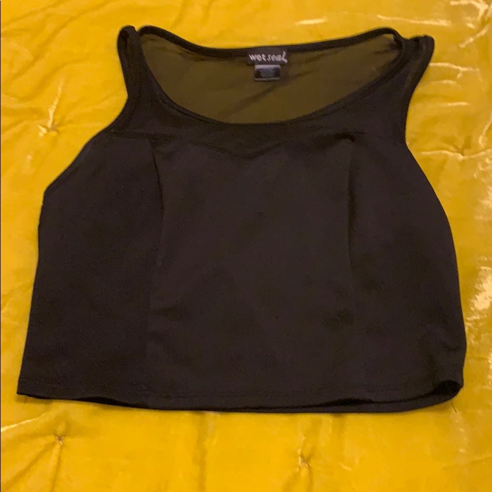 Crop top